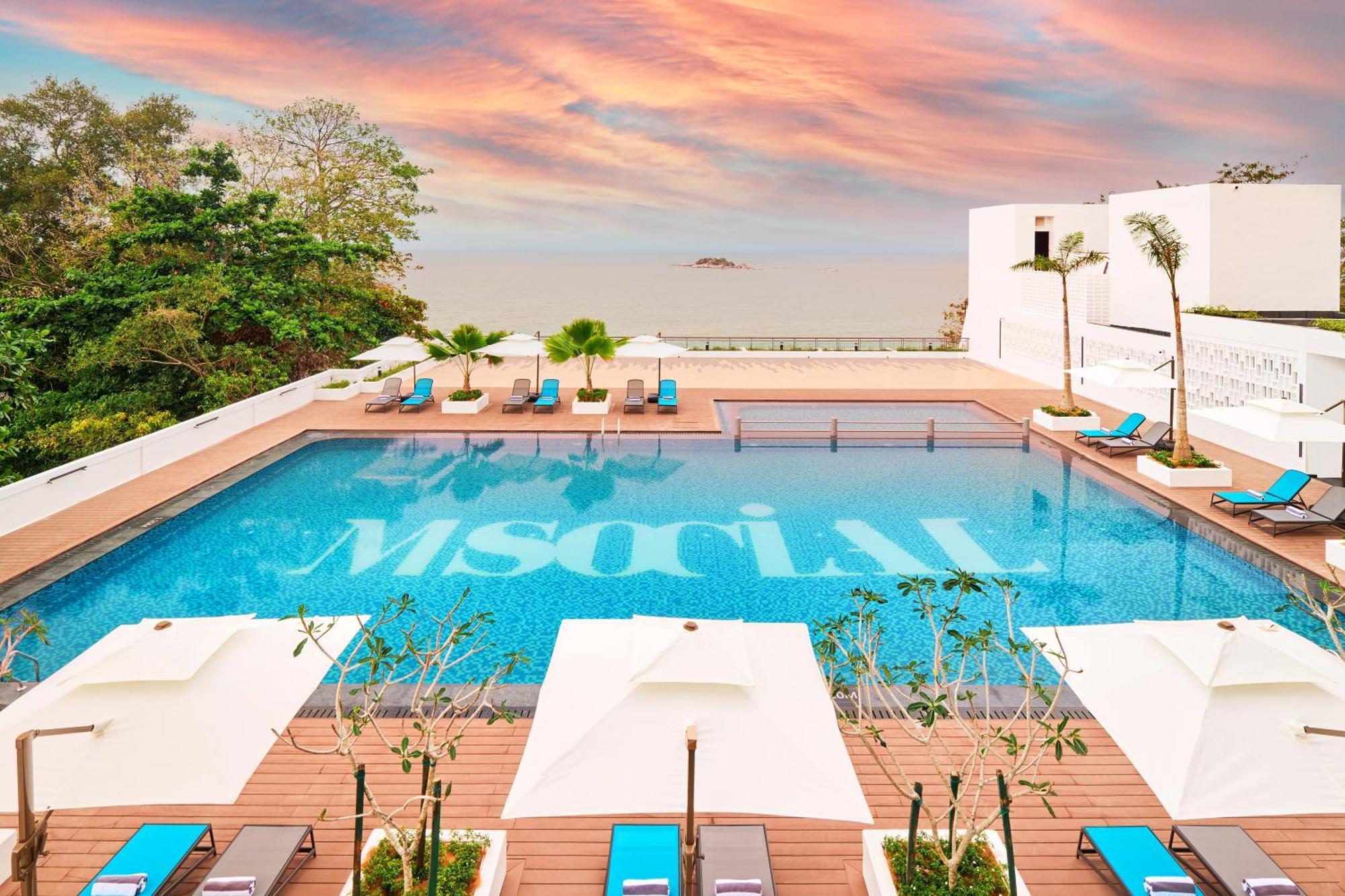 M Social Resort Penang Tanjung Bungah  Exterior foto